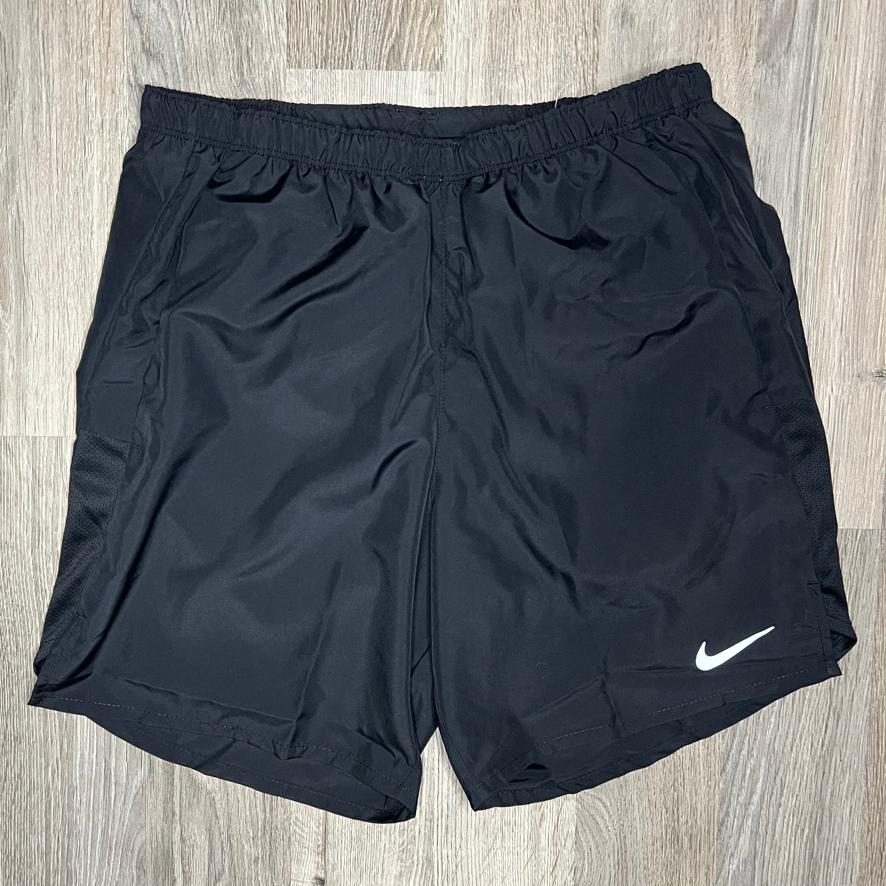 Nike Miler & Challenger - Tee & Shorts - Punch / Black