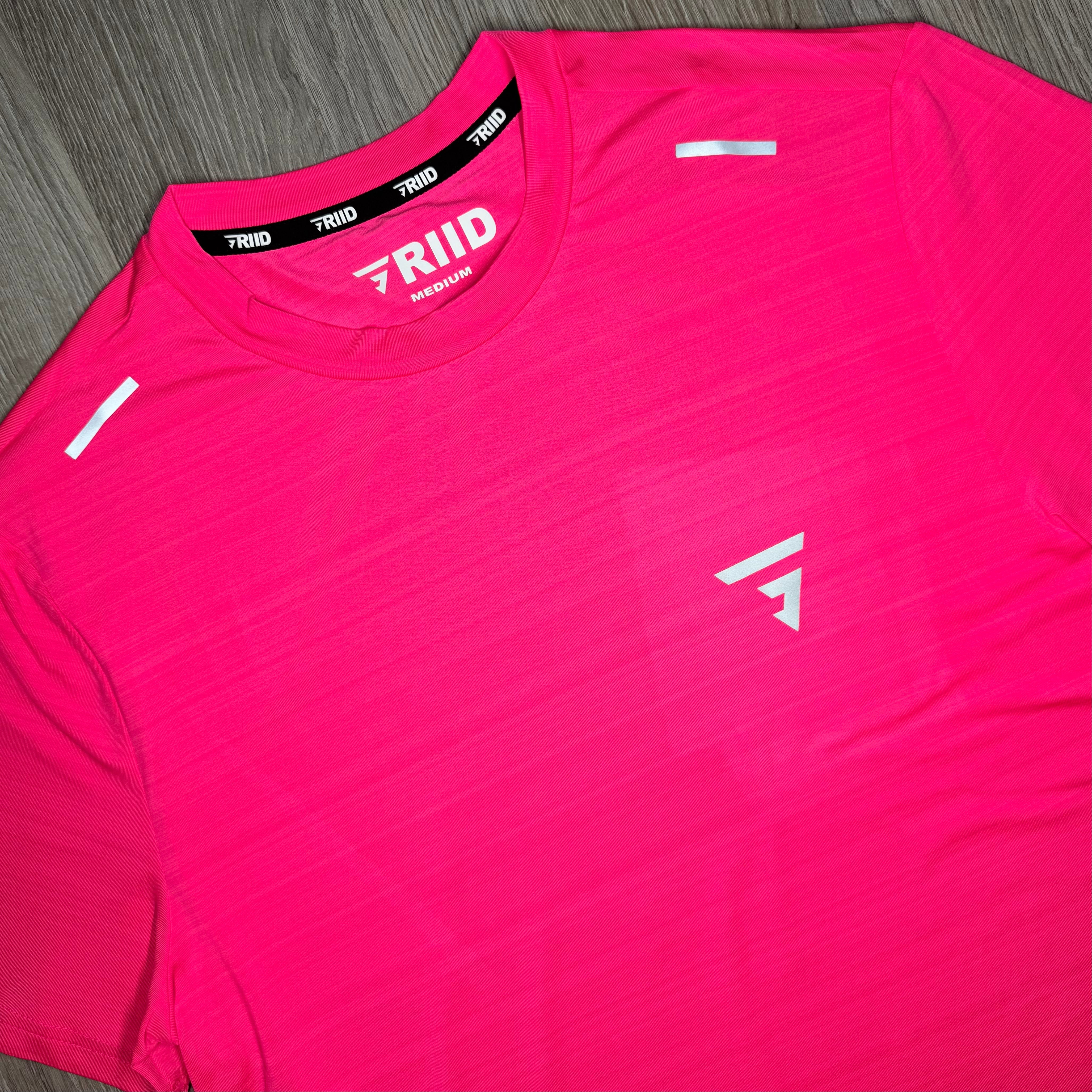 Griid Flow Set - Tee & Shorts - Pink / Black