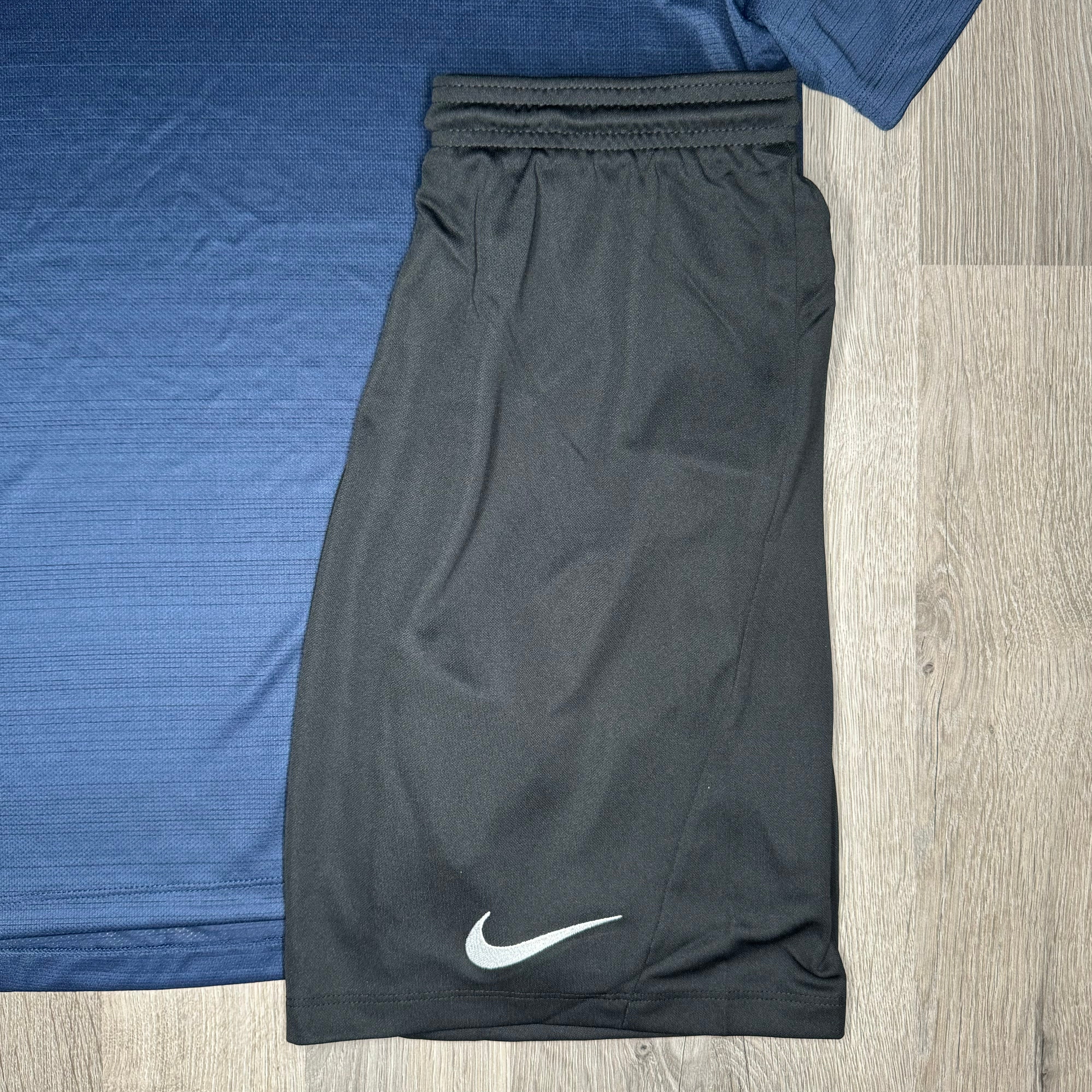 Nike Miler / Dri Fit Set - Tee / Shorts - Navy / Black